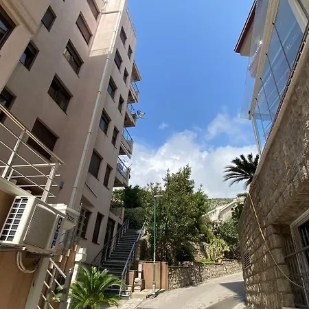One-bedroom Apartment, One Step From The Sea Apartamento *